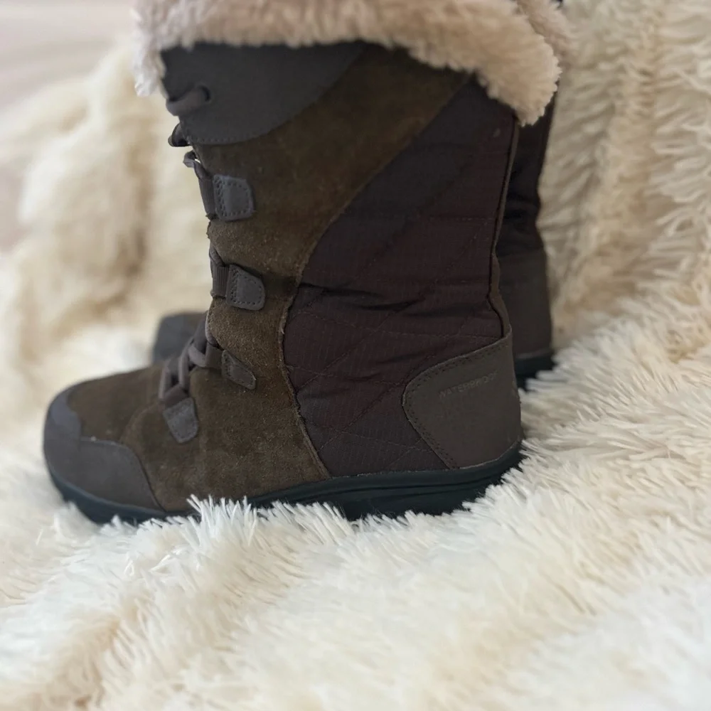 Columbia Snow Boots Women’s size 8 Ice Maiden II Boot winter brown leather
